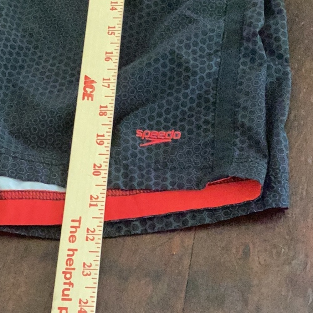 Speedo Men’s Black / Red Swim Trunks Sz XL